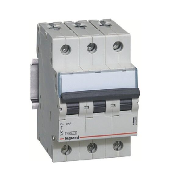 Automat 3Р C 32A 4.5KA,LR3 Foto