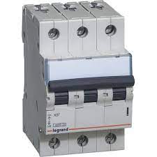 Automat 3Р C 40A 4.5KA,LR3 Foto