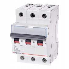 Automat 3Р B 25A 6KA TX3 Foto